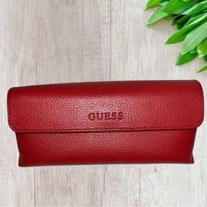 GUESS Semi-Soft Leather Eyeglasses/Sunglasses Case